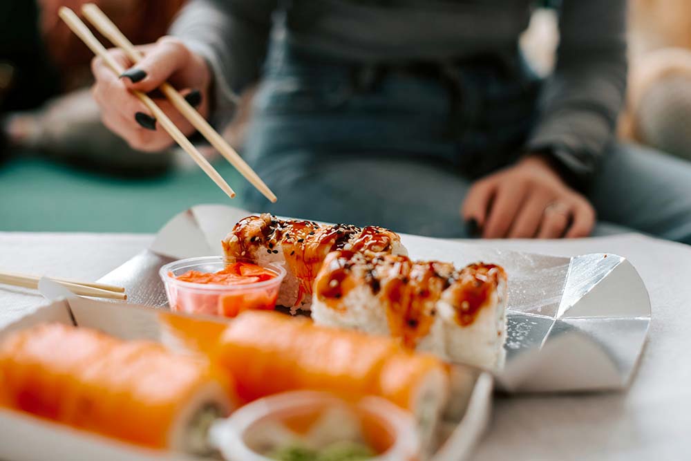 Meilleure idée cadeau naissance pour maman , faire plaisir avec un bon cadeau de repas sushis