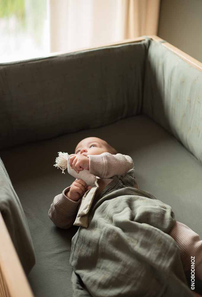 mettre un tour de lit à bébé oui ou non