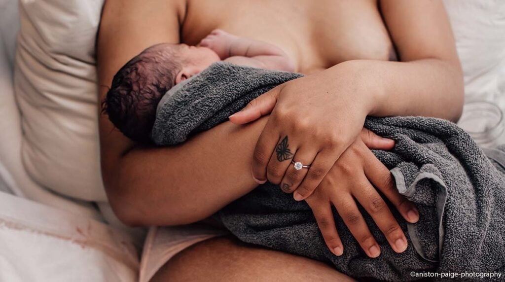 Accouchement naturel hors maternité, naissance en pleine nature, alternative à l’hôpital, accoucher physiologiquement dans un cadre apaisant