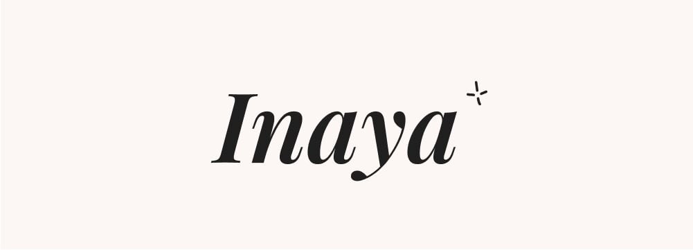 Inaya, prénom musulman fille très populaire, symbolise la protection divine, ancré dans la spiritualité islamique et plébiscité en 2025
