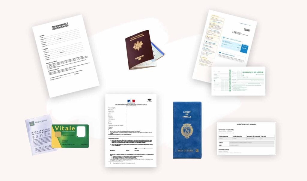 Documents nécessaires démarches administratives naissance : reconnaissance, livret famille, carte vitale