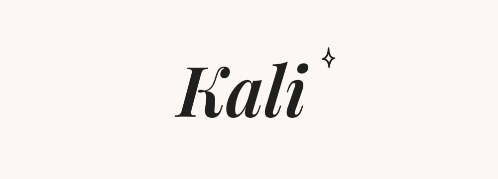 Kali, prénom mythologique fille fort et spirituel, inspiré de la déesse hindoue du temps et de la transformation