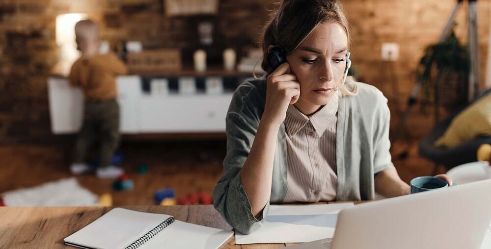 Télétravail avec enfants et réunions en visioconférence : s’organiser à la maison