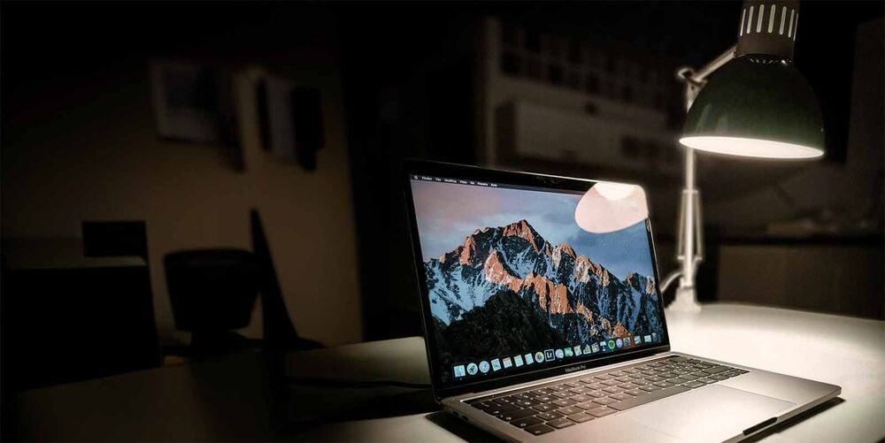 Télétravail avec enfants le soir : adapter ses horaires pour préserver l’équilibre familial