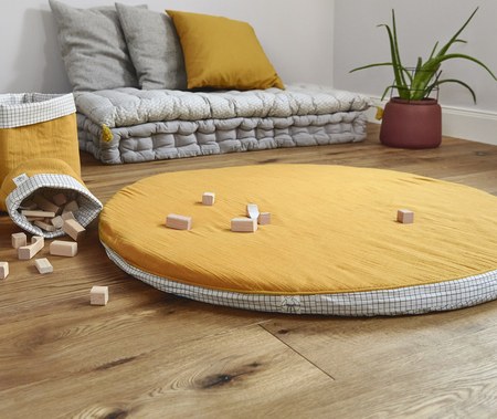 Lässig - Coussin de sol en mousseline moutarde
