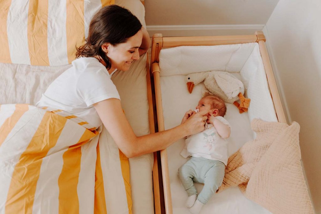 qu'est ce que le mois d'or maman repos en post partum avec son bebe en cododo