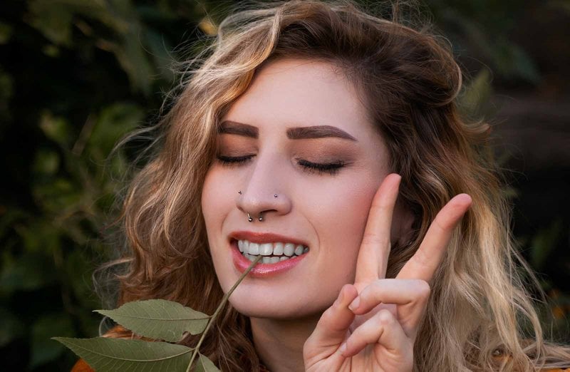 Grossesse et piercing nombril, téton… faut-il les enlever ?