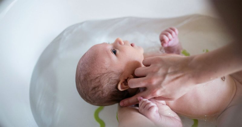 Comment donner le bain à ton bébé ?
