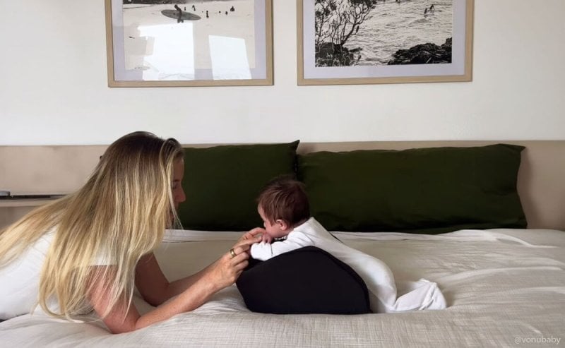 Maîtriser le tummy time avec ton bébé